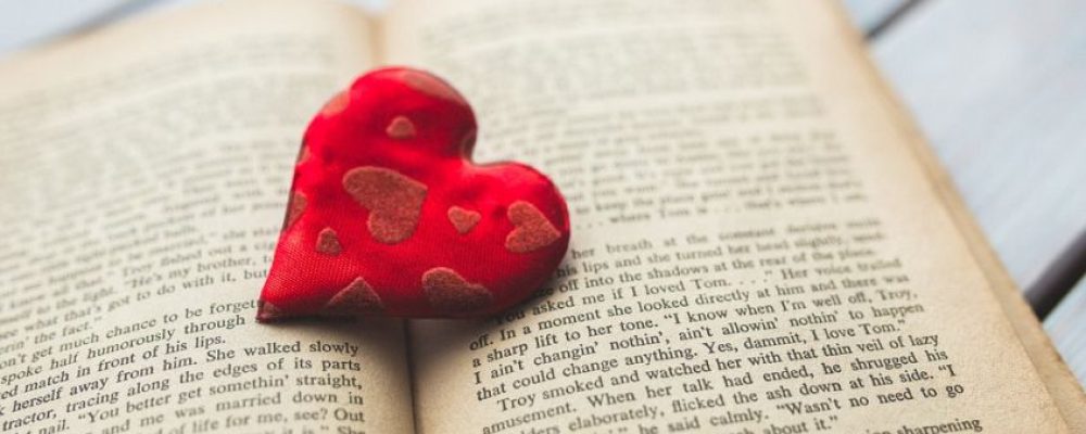 Frasi di San Valentino: le più romantiche e le più originali per fare colpo